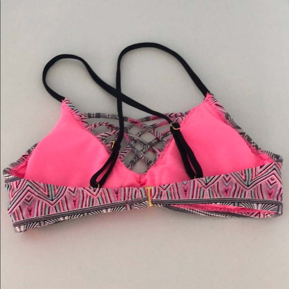 multi colored bikini top - Picture 3 of 6